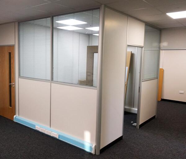 commercial glass partitions